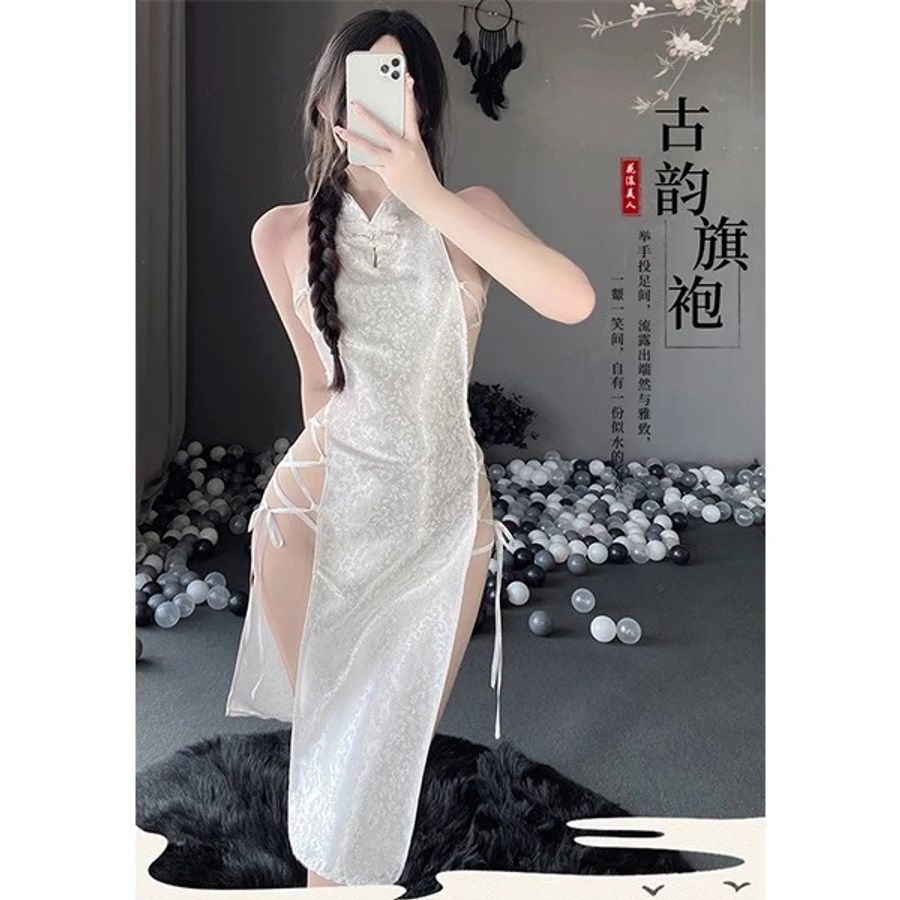 Sườn Xám Gợi Cảm Đan Dây Hông Cosplay Cổ Trang Trung Hoa Gấm Trắng Mềm Mịn - N781 Trắng