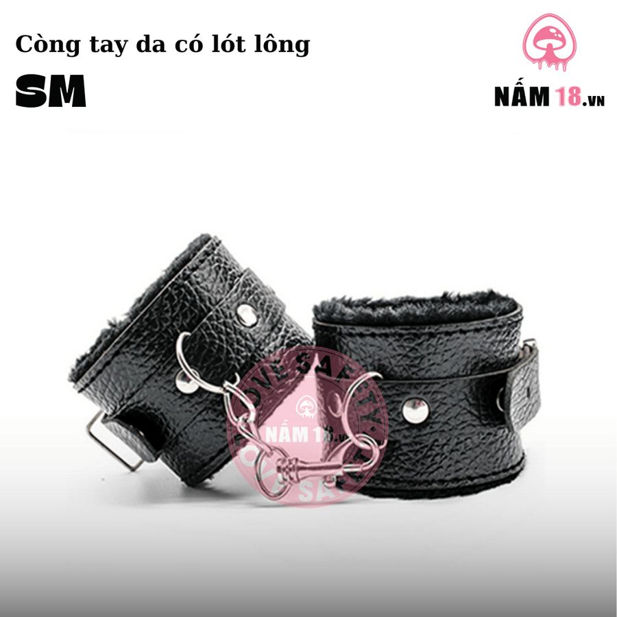 Còng Tay SM Bằng Da Có Lót Lông Mềm BDSM chính hãng - chất liệu an toàn cho da, dễ vệ sinh, êm ái khi dùng - giao hàng che tên kín đáo