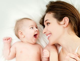 Top 10 Vitamin tổng hợp cho mẹ sau sinh cho con bú tốt nhất
