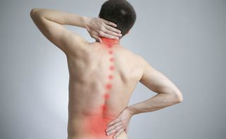Bệnh gai cột sống có nguy hiểm không? Nguyên nhân và triệu chứng?